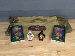 lot 132A image: Vintage Joe Camel Memorabilia - Ash Trays, Salt & Pepper Shakers, and Bag D