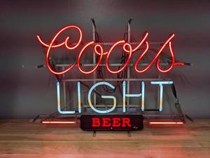 lot 1 image: Coors Light Beer Neon Bar Advertising Sign D