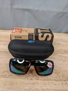 lot 64A image: NEW Costa Sunglasses L