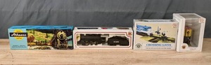 lot 71A image: NEW Vintage Athearn Santa Fe Locomotive Model Train and Bachmann Model Trains and Accessories D