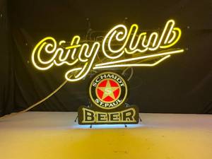 lot 16 image: City Club neon
