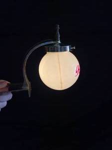 lot 137 image: Hamms Beer globe lamp, register light