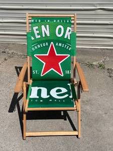 lot 142 image: Heineken wooden beach chair, new