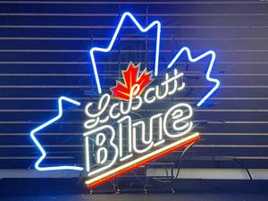 lot 205 image: Labatt Blue maple leaf neon