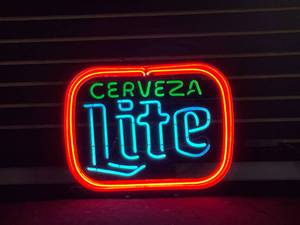 lot 198 image: Miller Cerveza Lite neon