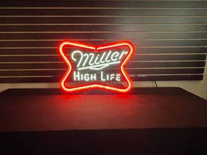 lot 199 image: Miller High Life neon