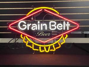 lot 201 image: Grain Belt Beer bottle cap neon