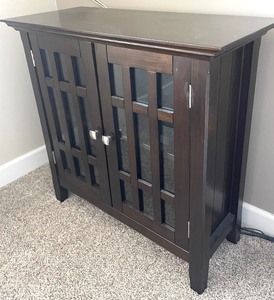 lot 30 image: Petite Wooden Decorative Cabinet with Glass Doors