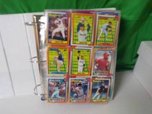 lot 99 image:  LOADED with STARS 1990 Topps Baseball Complete Set (Griffey Jr, Thomas, D.Sanders, Ryan)