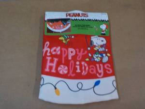Peanut Holiday 48 Tree Skirt...