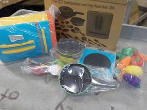 Joyin Refrigerator and ToySet...