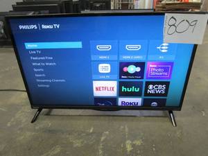 lot 809 image: Philips 32 Class HD (720P) Smart Roku Borderless LED TV (32PFL6452F7)