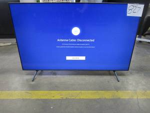 lot 827 image: SAMSUNG 55 Class 4K Crystal UHD (2160P) LED Smart TV with HDR