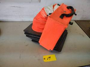 lot 19 image: (6) Cone Set...