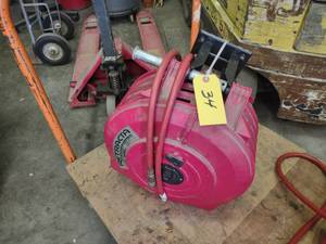 lot 34 image: Retracta Air Hose Reel with Air Hos...