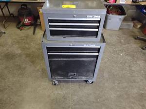 lot 47 image: Craftsman Rolling Tool Cabinet with...