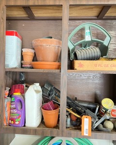 lot 80 image: Lawn & Garden Items