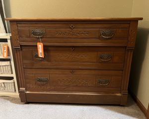 lot 150 image: Three Drawer Dresser