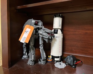 lot 351 image: Lego Figures