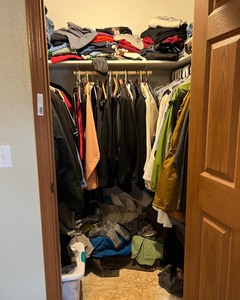 lot 443 image: Mens Clothing
