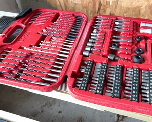 lot 93A image: Drill Bit Set