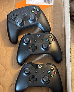 lot 346 image: Xbox Controllers
