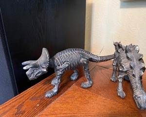 lot 342 image: Metal Dinosaurs