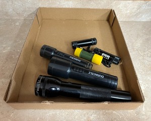 lot 364 image: Flashlights