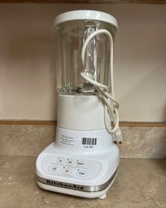 lot 367 image: KitchenAid Blender