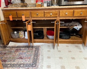 lot 365 image: Kitchen Cabinets Contents