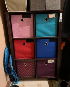 lot 112 image: Cubby Organizer