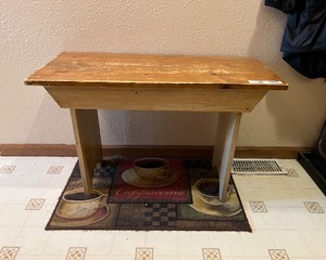 lot 116 image: Bench