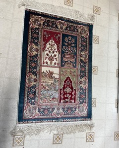 lot 376 image: Turkish Rug