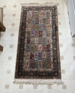 lot 377 image: Turkish Rug