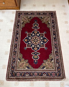 lot 375 image: Turkish Rug