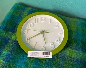 lot 273 image: Clock