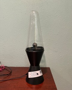 lot 216 image: Retro Lightning Effect Lamp