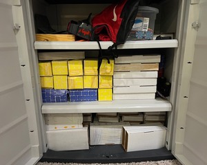 lot 320 image: Shelf Contents - Toys