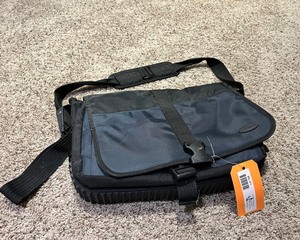 lot 195 image: Laptop Bag