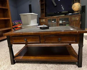 lot 237 image: Sofa Table