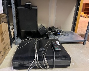 lot 293 image: Sony BluRay Theater System