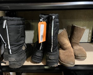 lot 296 image: Boots