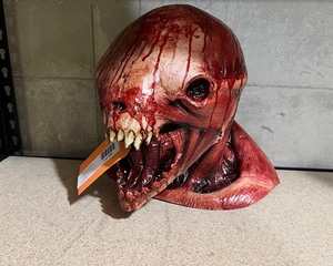 lot 280 image: Halloween Mask