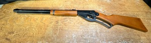 lot 17 image: Red Ryder BB gun