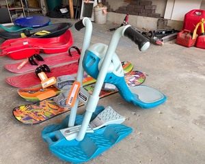 lot 498 image: Snowhog Sled