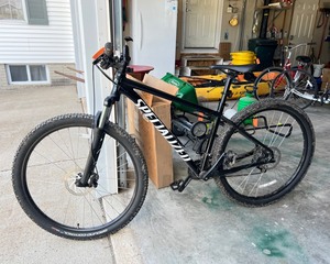lot 91 image: Black Bicycle