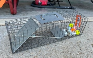 lot 103 image: Live Animal Trap