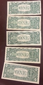 lot 46 image: LOT OF 5 $1 STAR NOTES