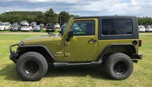 lot 1 image: 2007 Jeep Wrangler Sahara 4x4