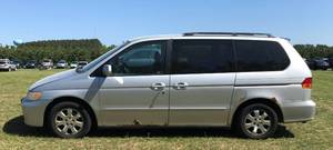 lot 2 image: 2003 Honda Odyssey